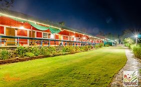 Bigfoot Stay - Forganic Farm & Agro Tourism